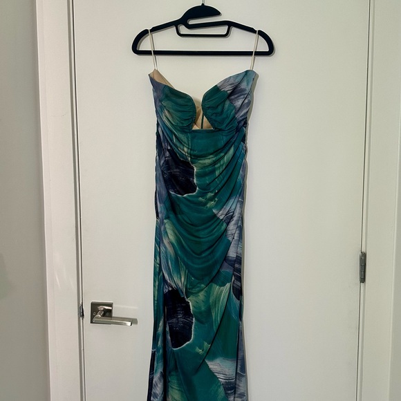 12th Tribe Green and Blue Strapless Bodycon Dress - Picture 4 of 5